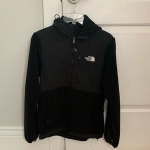 Women’s north face fleece jacket